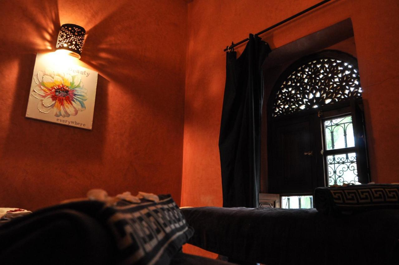 Riad Mandalay Marrakesh Bagian luar foto